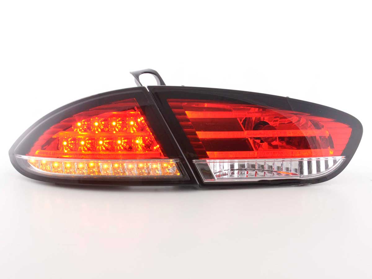 Juego de pilotos traseros LED Seat Leon 1P 09-12 rojo / transparente
